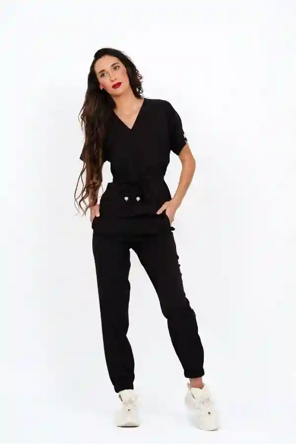 Costum medical dama, bluza si pantaloni, negru