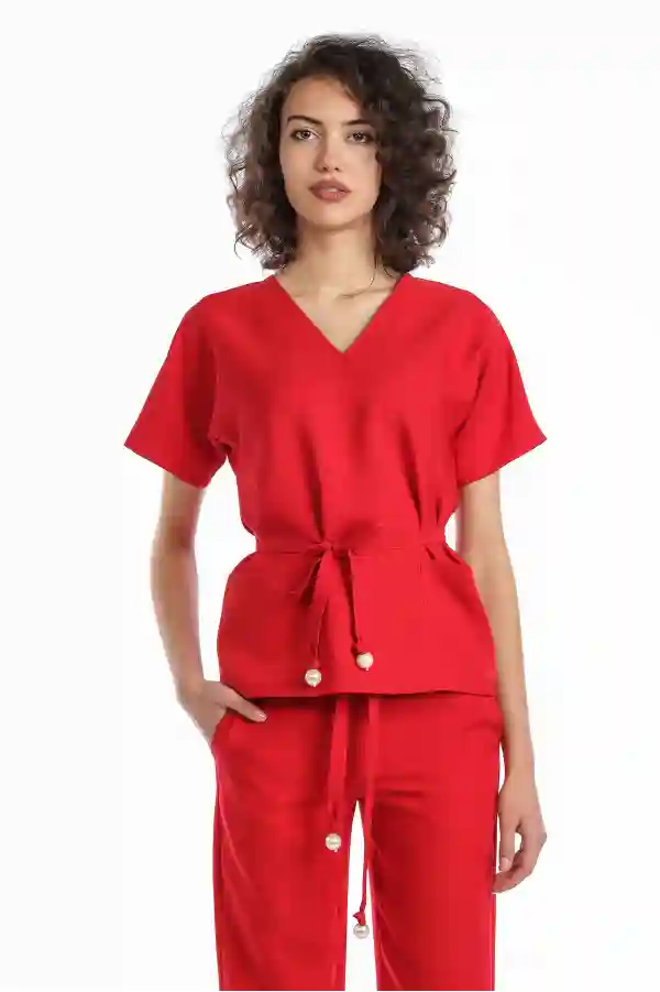 Uniforma medicala dama, Laura Olteanu, bluza-pantalon, rosu